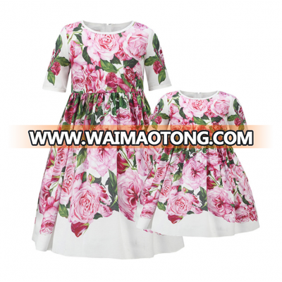 2017 Wholesale rose printed family mother and daughter fitted dress